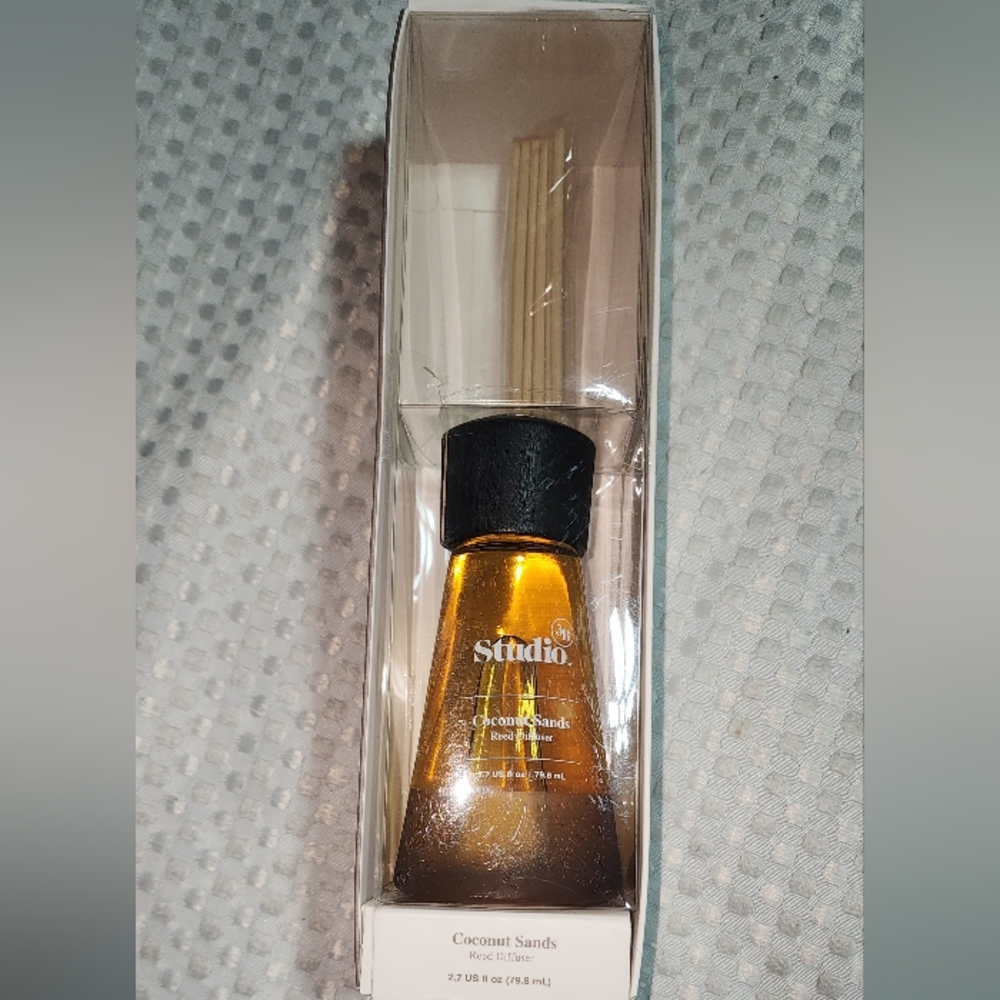 STUDIO 3B NIB COCONUT SAND REDD DIFFUSER FOR ONE BOX